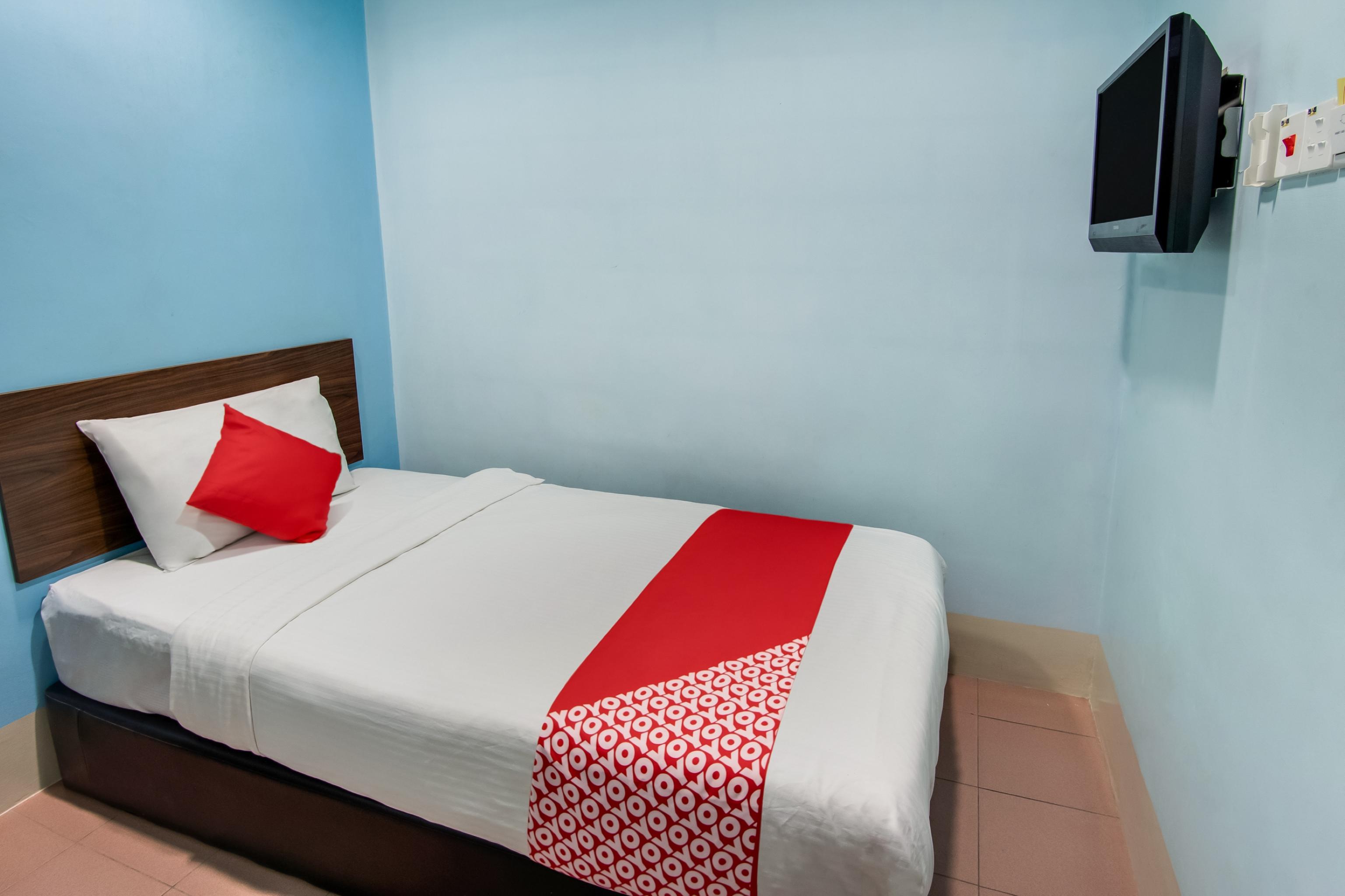 Oyo 89480 Dream House Hotel Skudai Extérieur photo