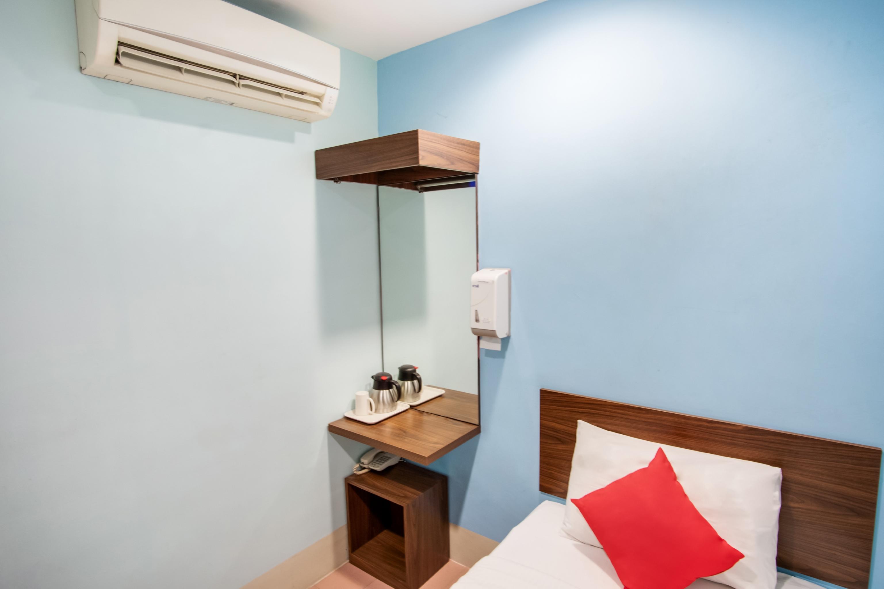 Oyo 89480 Dream House Hotel Skudai Extérieur photo